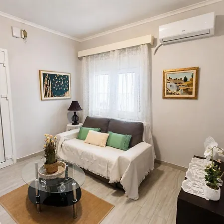Vasiliki Apartment *